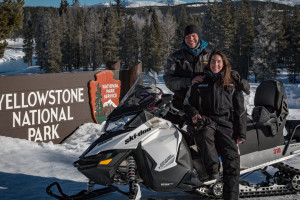 Scenic Safaris - snowmobile into Yellowstone