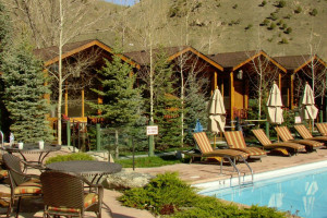 Rustic Inn Creekside Resort and Spa