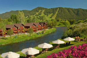 Rustic Inn Creekside Resort and Spa