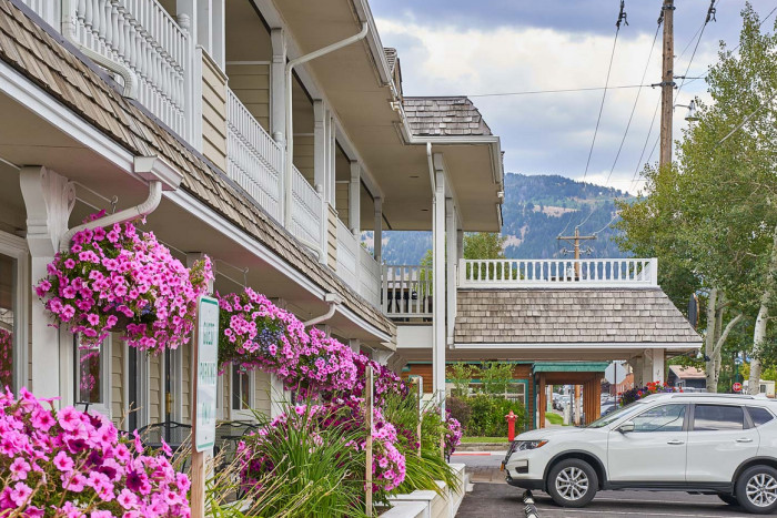 Parkway Inn - Jackson Hole — Jackson, WY