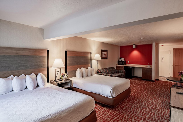 49er Inn & Suites — , 