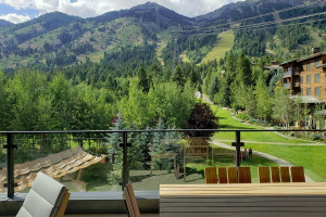 Caldera House | 2 & 4-BDRM luxury suites