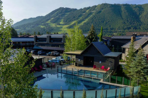 Mountain Modern Motel | downtown Jackson