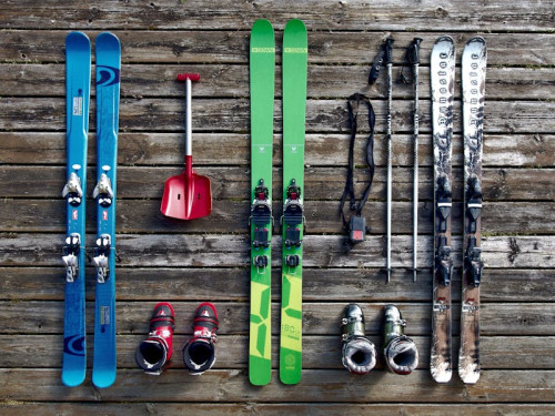 Ski & Snowboard Rentals / Shops